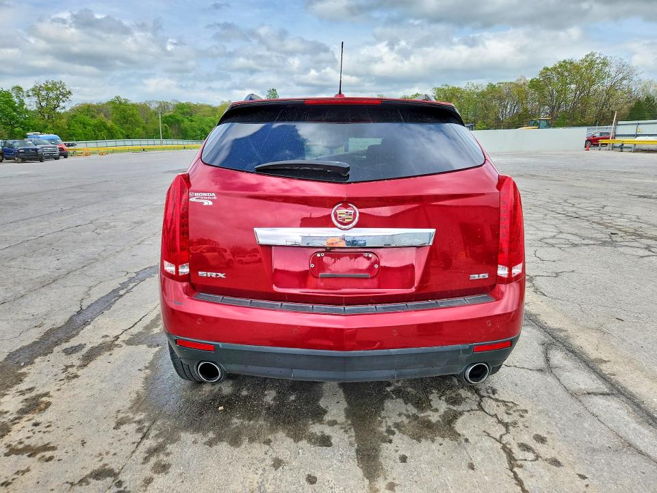 51268116 :رقم المزاد ، 3GYFNBE3XFS581206 vin ، 2015 Cadillac Srx مزاد بيع