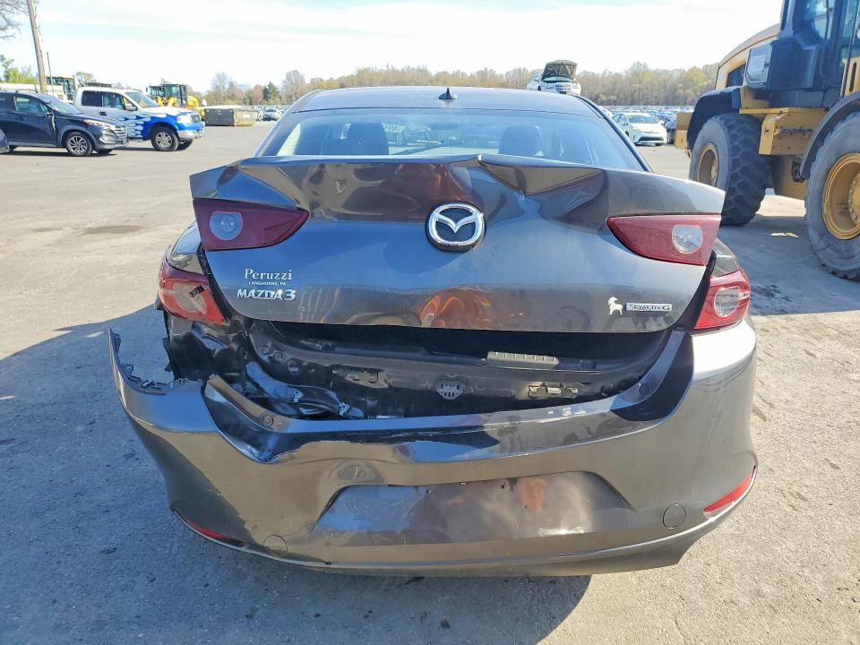 2020 Mazda 3 მანქანა იყიდება აუქციონზე, vin: JM1BPADL8L1167008, აუქციონის ნომერი: 49110796