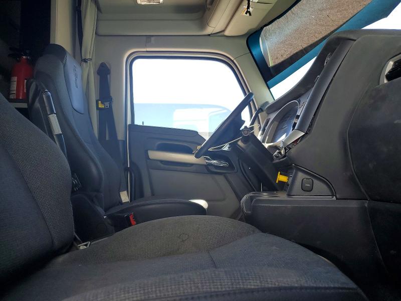 Продажа на аукционе авто 2022 Kenworth T680, vin: 1XKYD49X0NJ498074, номер лота: 50664116