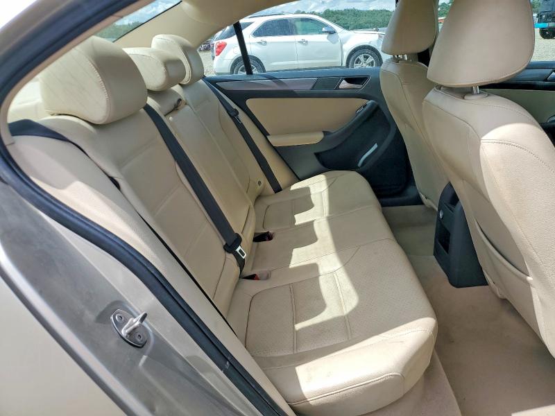 49471956 :رقم المزاد ، 3VWLA7AJ0FM403649 vin ، 2015 Volkswagen Jetta مزاد بيع