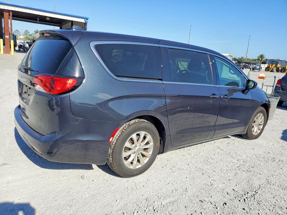 Продажа на аукционе авто 2019 Chrysler Pacifica, vin: 2C4RC1FG3KR734147, номер лота: 50447746
