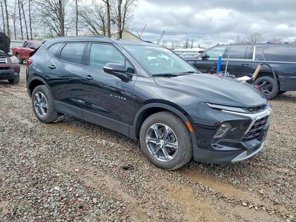 Продажа на аукционе авто 2024 Chevrolet Blazer, vin: 3GNKBJRS8RS179768, номер лота: 51953546