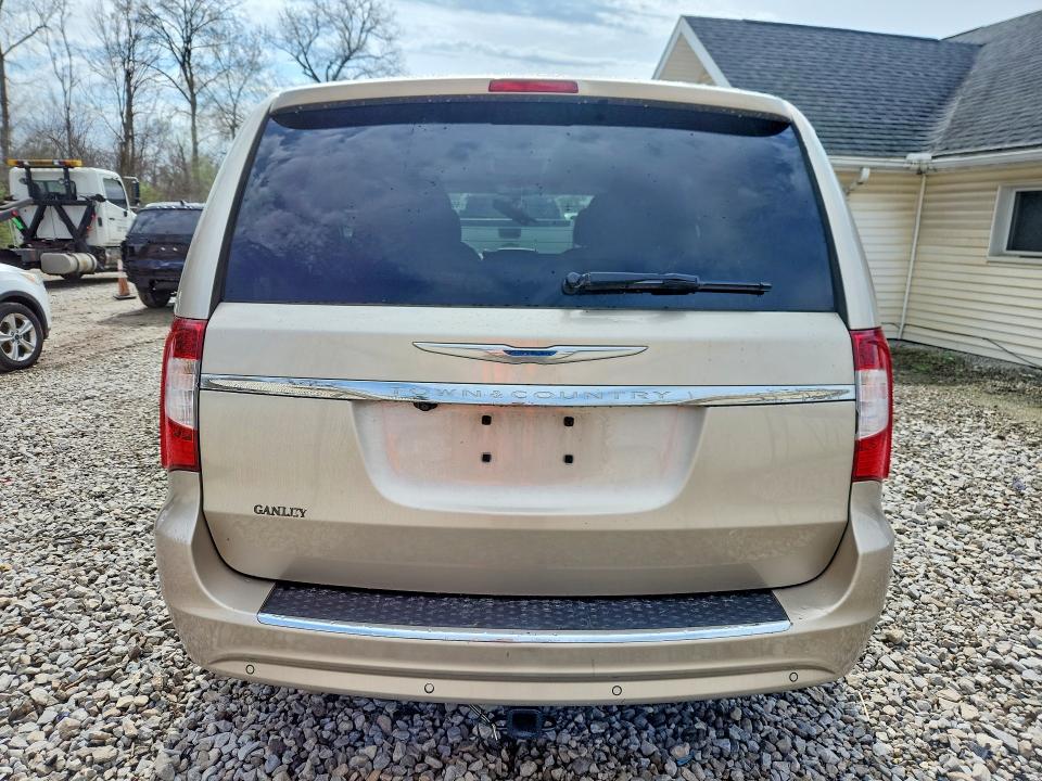 2015 Chrysler Town & Country მანქანა იყიდება აუქციონზე, vin: 2C4RC1CG0FR729711, აუქციონის ნომერი: 49538386