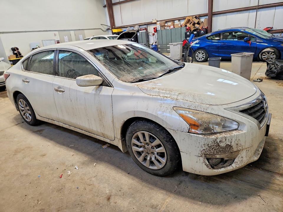Продажа на аукционе авто 2015 Nissan Altima, vin: 1N4AL3AP4FN392555, номер лота: 49132416