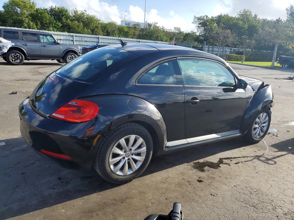 2014 Volkswagen Beetle მანქანა იყიდება აუქციონზე, vin: 3VWFP7AT0EM627841, აუქციონის ნომერი: 48919116