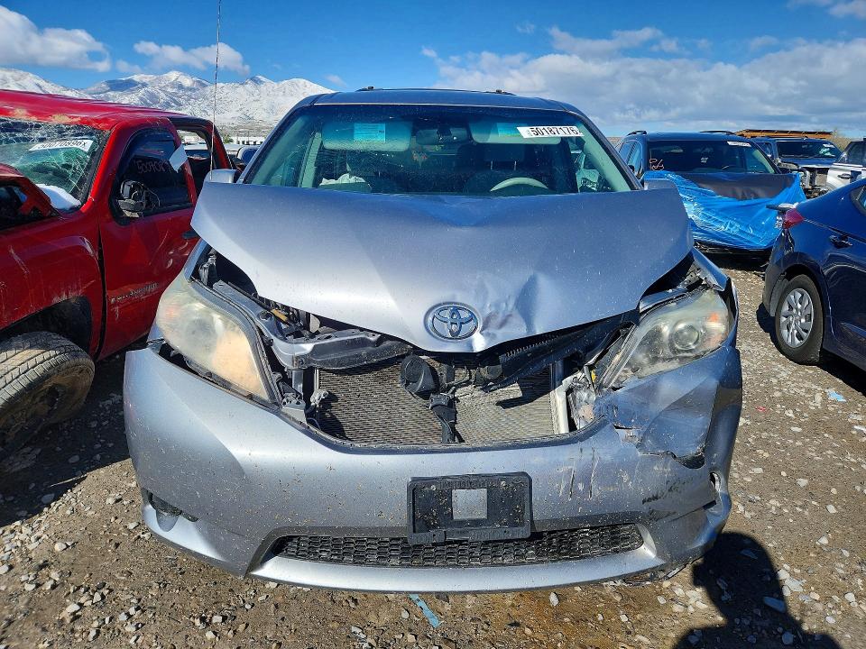 Продажа на аукционе авто 2011 Toyota Sienna, vin: 5TDKK3DC0BS091943, номер лота: 50187176