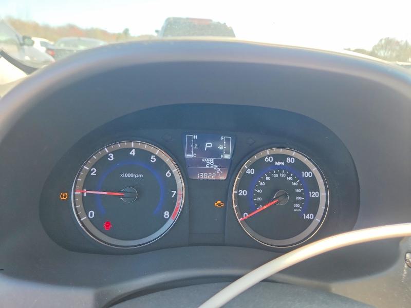 50489046 :رقم المزاد ، KMHCT4AE9FU848350 vin ، 2015 Hyundai Accent مزاد بيع