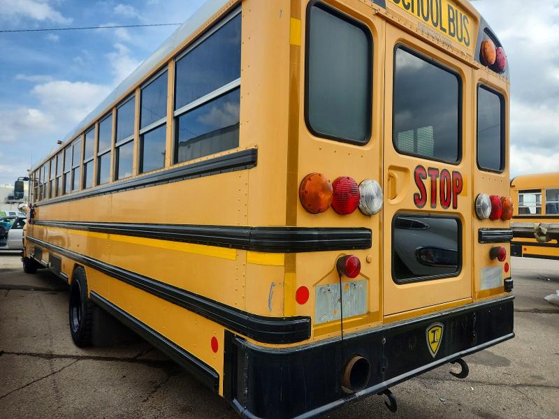 47120646 :رقم المزاد ، 4DRBUAAN8BB253082 vin ، 2011 Ic Corporation Ce Series School مزاد بيع