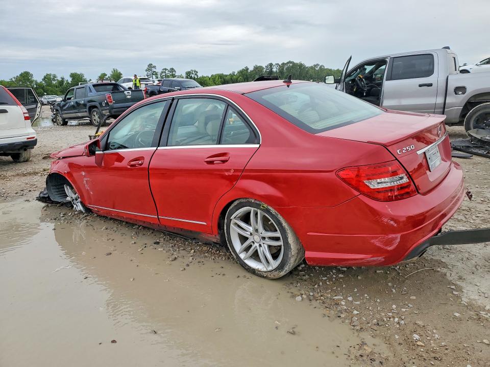 2013 Mercedes-benz C მანქანა იყიდება აუქციონზე, vin: WDDGF4HB0DR256544, აუქციონის ნომერი: 50431896