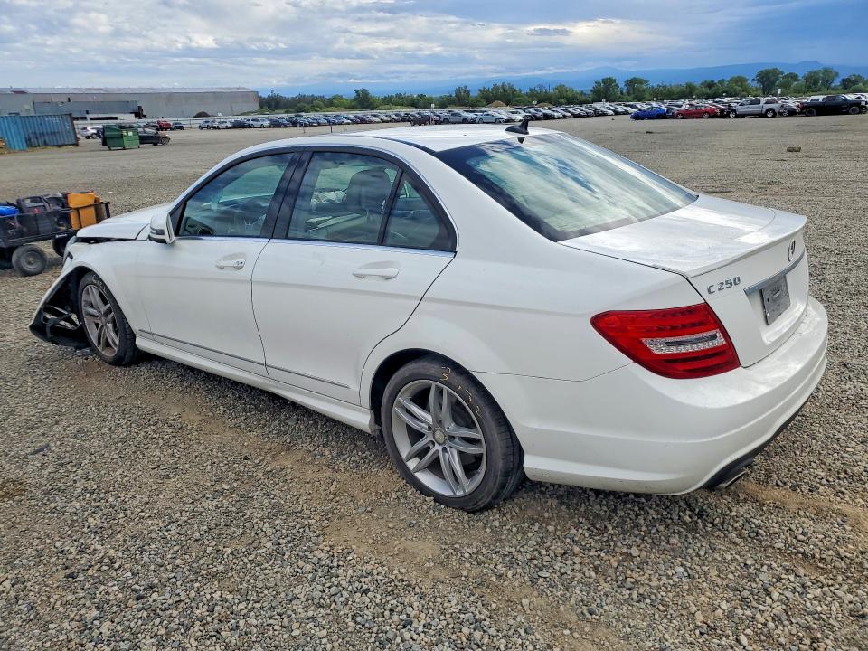 Продажа на аукционе авто 2014 Mercedes-benz C, vin: WDDGF4HB5EG196001, номер лота: 49393386