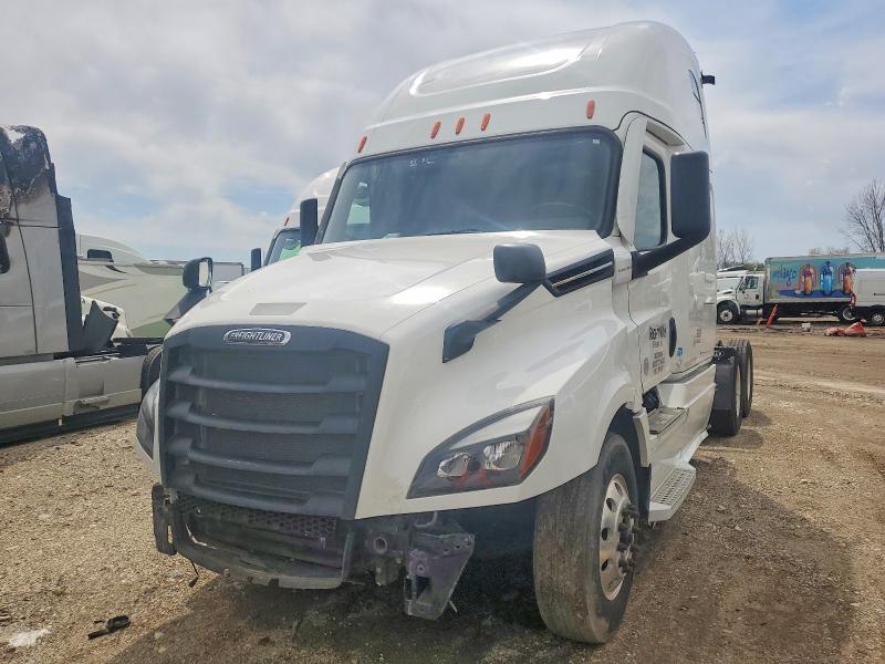 49597876 :رقم المزاد ، 3AKJHHDR2NSNJ5458 vin ، 2022 Freigliner Cascadia 126 مزاد بيع