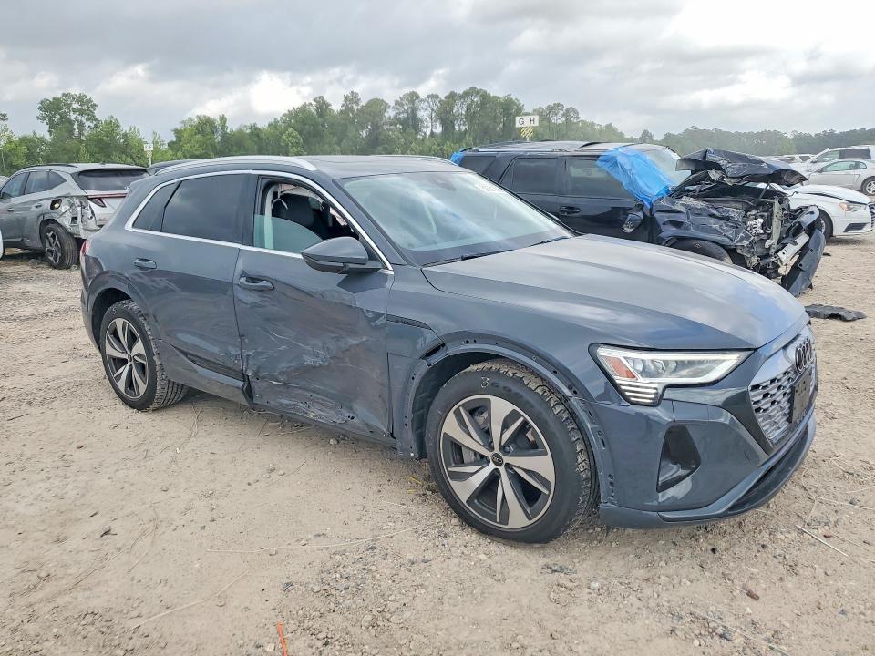 Продажа на аукционе авто 2024 Audi Q8 E-tron, vin: WA14AAGE9RB061140, номер лота: 50351006