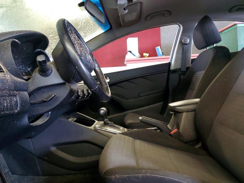 47870756 :رقم المزاد ، 3KPFL4A79HE157212 vin ، 2017 Kia Forte مزاد بيع