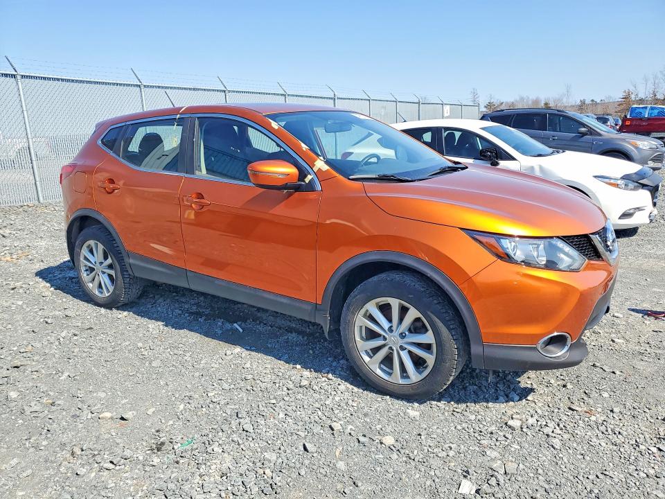 2018 Niss Qashqai მანქანა იყიდება აუქციონზე, vin: JN1BJ1CR1JW204443, აუქციონის ნომერი: 49133516