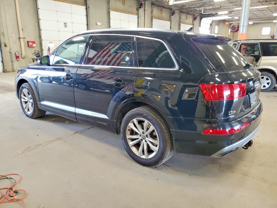 2017 Audi Q7 მანქანა იყიდება აუქციონზე, vin: WA1LAAF71HD013200, აუქციონის ნომერი: 49099666