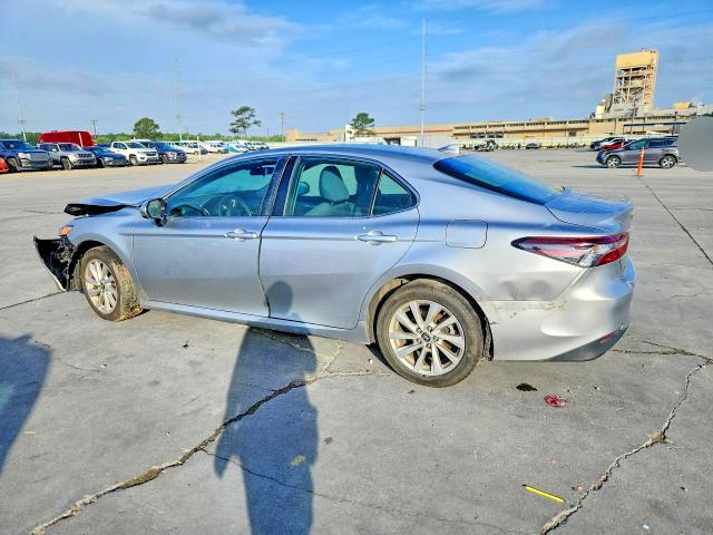 2024 Toyota Camry მანქანა იყიდება აუქციონზე, vin: 4T1C11AK0RU842984, აუქციონის ნომერი: 47893546