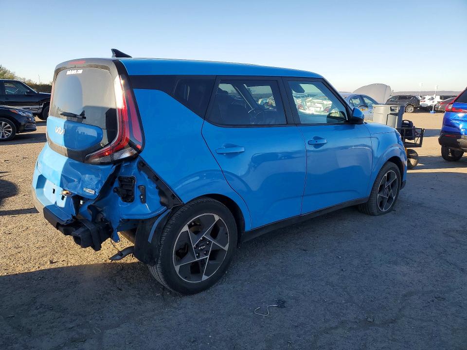 2023 Kia Soul მანქანა იყიდება აუქციონზე, vin: KNDJ33AU5P7200825, აუქციონის ნომერი: 48841856