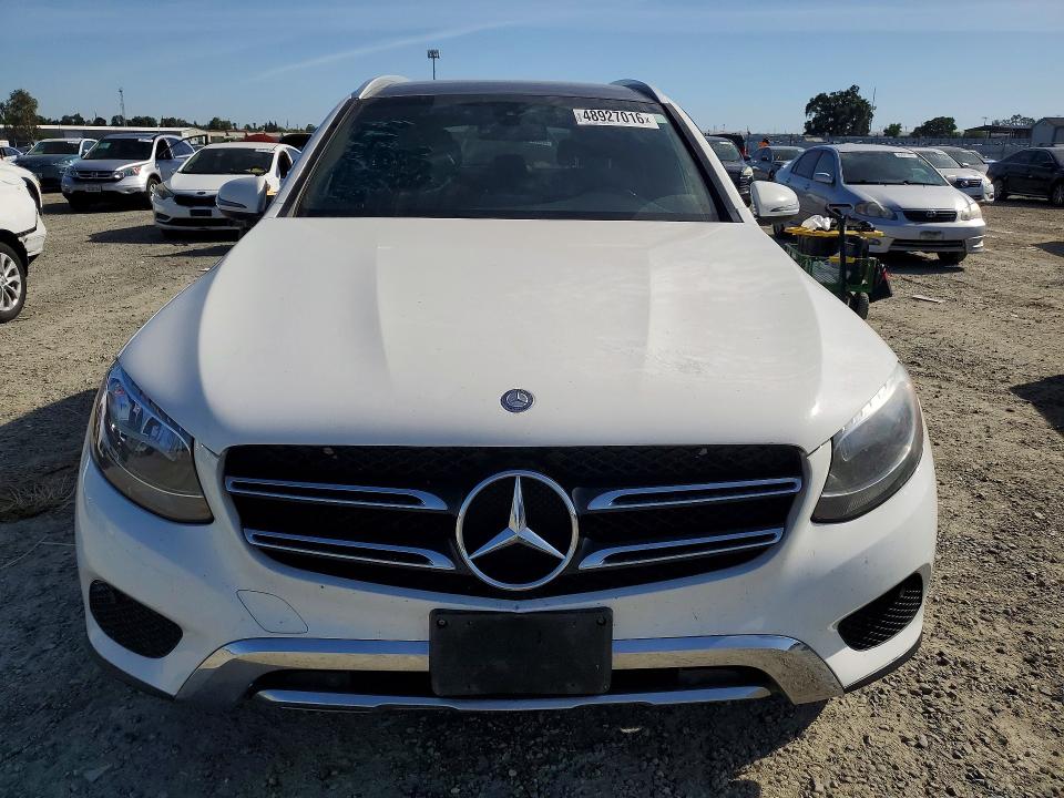 48927016 :رقم المزاد ، WDC0G4JB8HF127567 vin ، 2017 Mercedes-benz Glc مزاد بيع