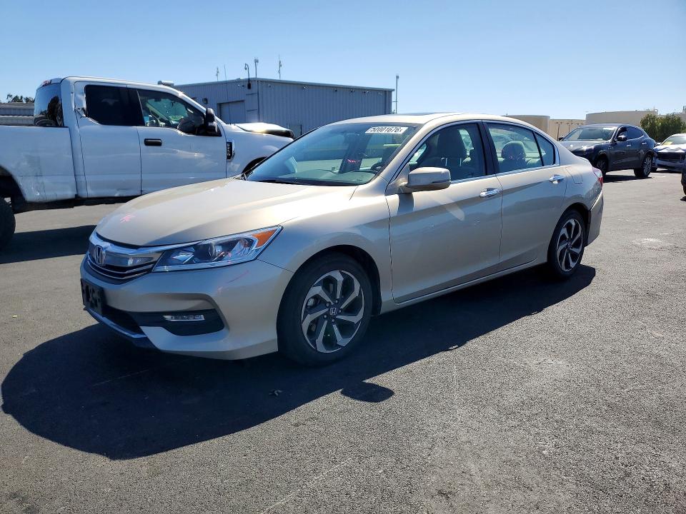 Продажа на аукционе авто 2017 Honda Accord, vin: 1HGCR2F7XHA035655, номер лота: 52001676