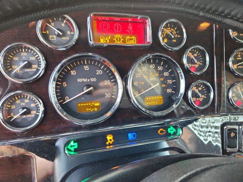 2020 Peterbilt 389 მანქანა იყიდება აუქციონზე, vin: 1XPXD49X4LD648236, აუქციონის ნომერი: 47340176