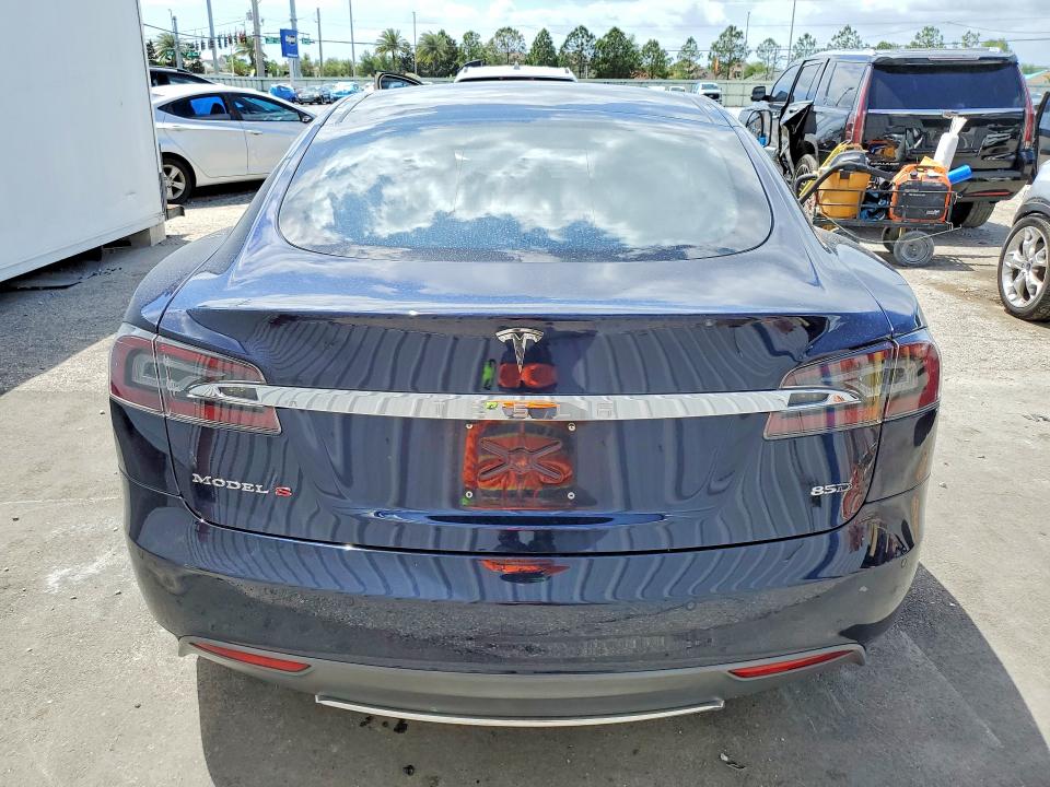 49483646 :رقم المزاد ، 5YJSA1H24FFP73274 vin ، 2015 Tesla Model S مزاد بيع
