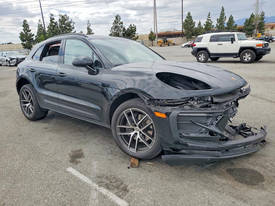 51420006 :رقم المزاد ، WP1AA2A55SLB13188 vin ، 2025 Porsche Macan مزاد بيع