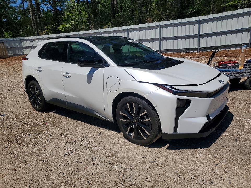 Продажа на аукционе авто 2026 Toyota Bz, vin: JTMBDAFB2TA006151, номер лота: 51440296