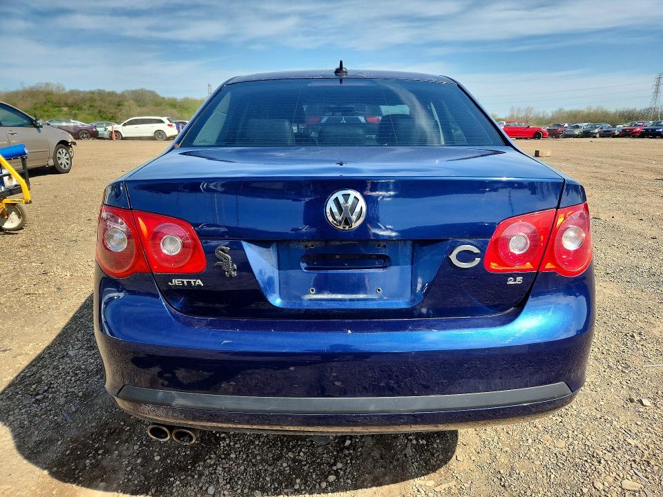 50177376 :رقم المزاد ، 3VWRG71K57M097731 vin ، 2007 Volkswagen Jetta مزاد بيع