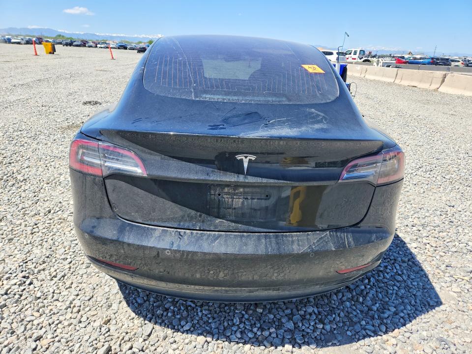 2018 Tesla Model 3 მანქანა იყიდება აუქციონზე, vin: 5YJ3E1EA3JF176243, აუქციონის ნომერი: 52926136
