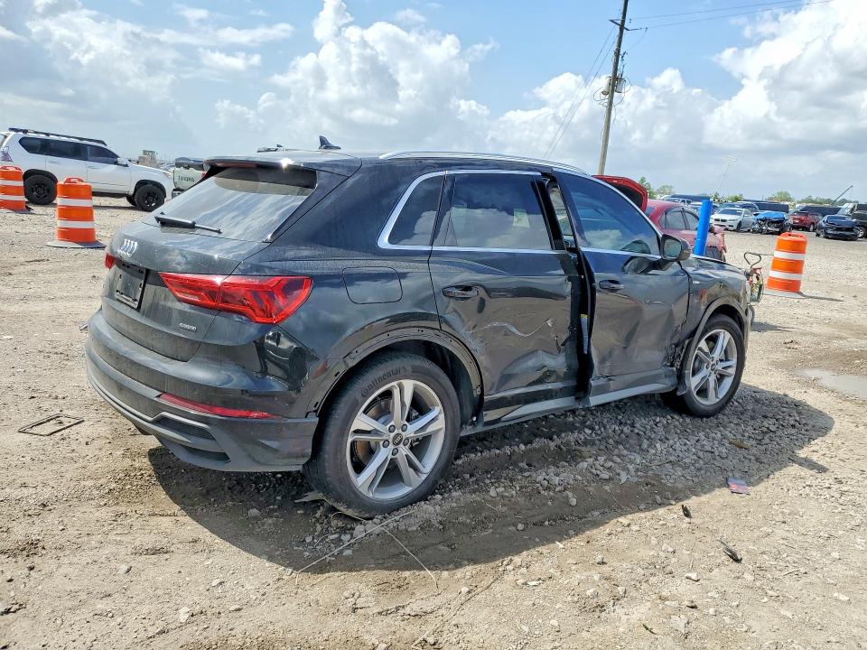 49928546 :رقم المزاد ، WA1EECF30P1153096 vin ، 2023 Audi Q3 مزاد بيع