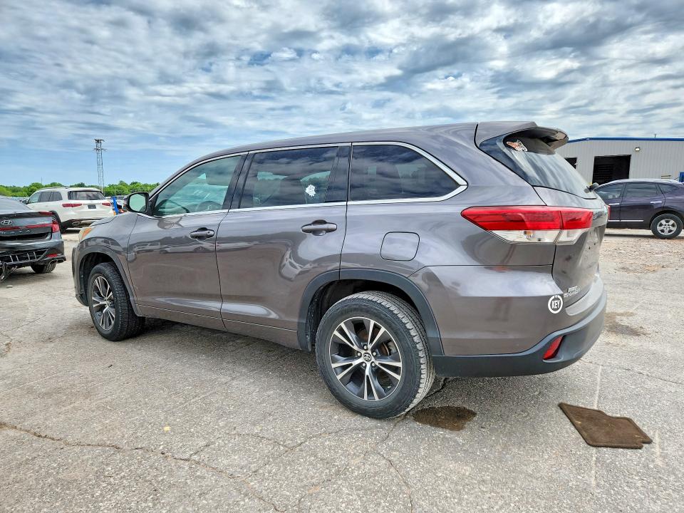 Продажа на аукционе авто 2018 Toyota Highlander, vin: 5TDZARFH3JS034471, номер лота: 51667716