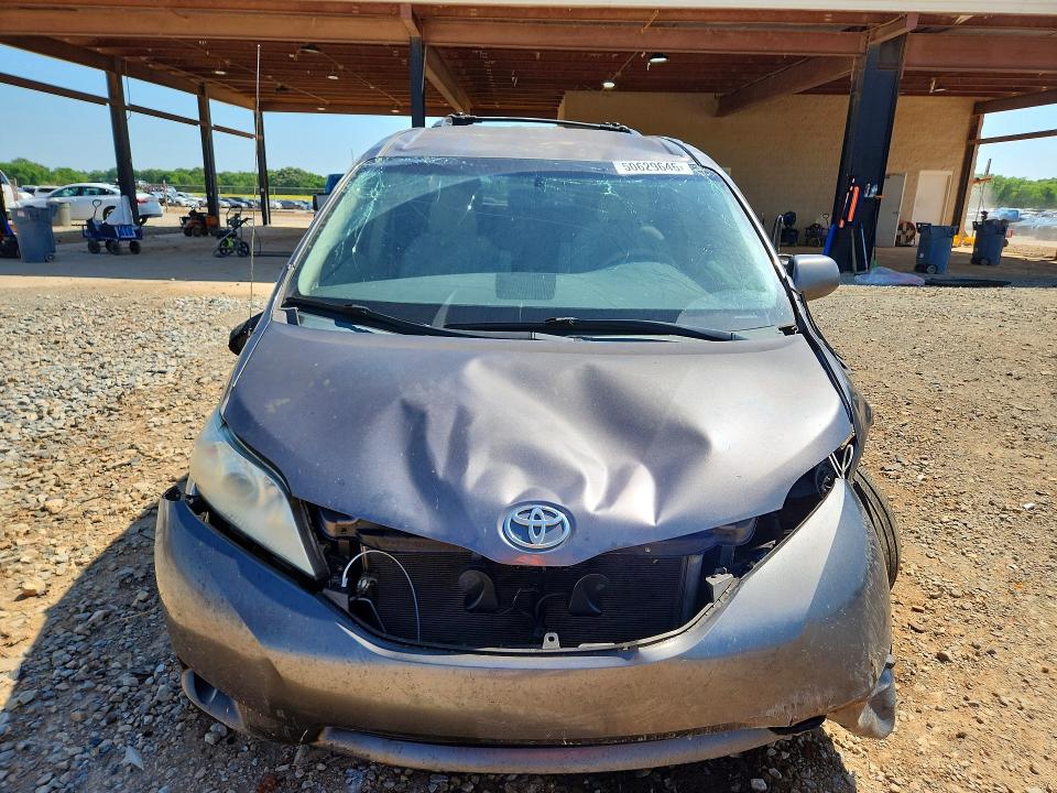 Продажа на аукционе авто 2011 Toyota Sienna, vin: 5TDKK3DC9BS091990, номер лота: 50629646