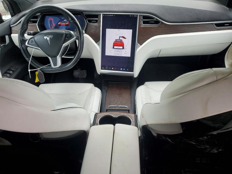 51629556 :رقم المزاد ، 5YJXCBE23GF004759 vin ، 2016 Tesla Model X مزاد بيع