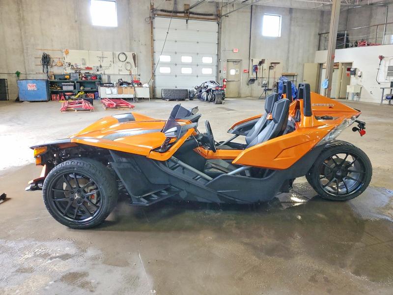 52068296 :رقم المزاد ، 57XAAPFA3F5104513 vin ، 2015 Polaris Slingshot مزاد بيع