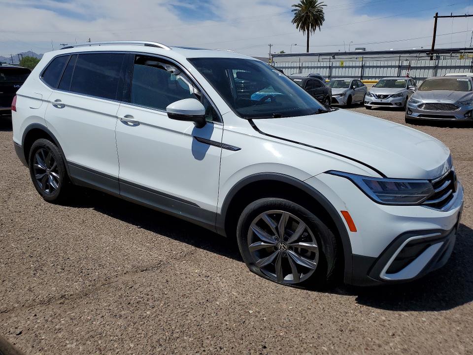 48520556 :رقم المزاد ، 3VV3B7AX5NM107482 vin ، 2022 Volkswagen Tiguan مزاد بيع