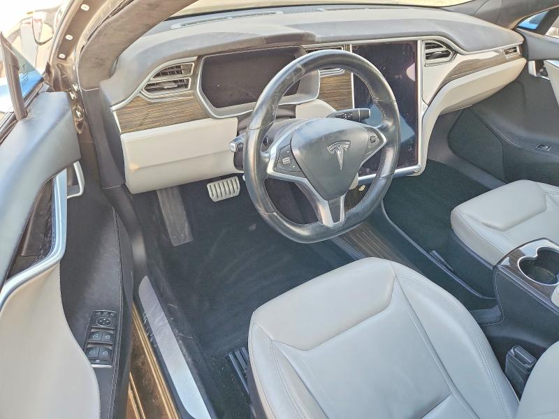 51354026 :رقم المزاد ، 5YJSA1E42FF115359 vin ، 2015 Tesla Mod مزاد بيع