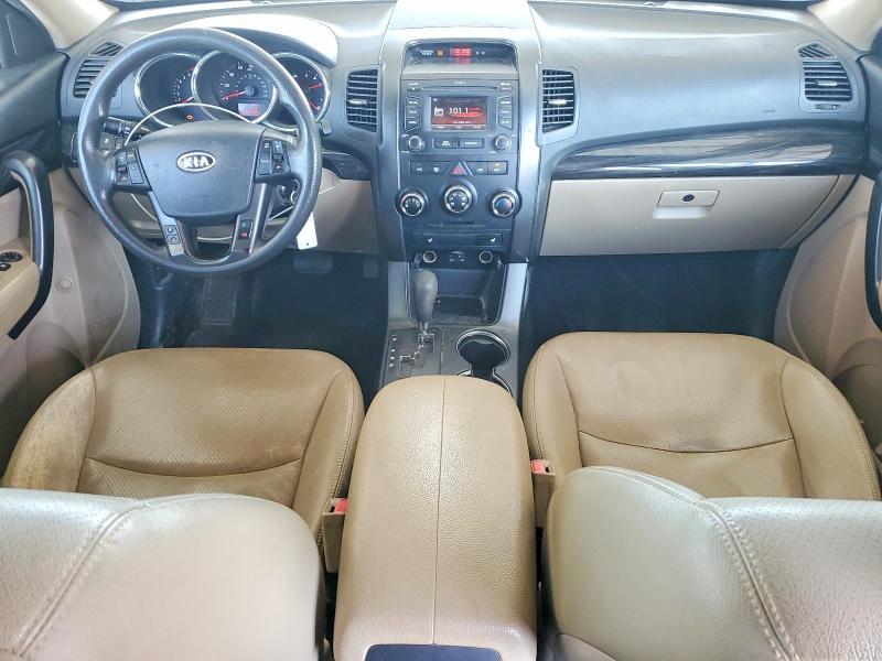 48665186 :رقم المزاد ، 5XYKT3A63DG359928 vin ، 2013 Kia Sorento مزاد بيع