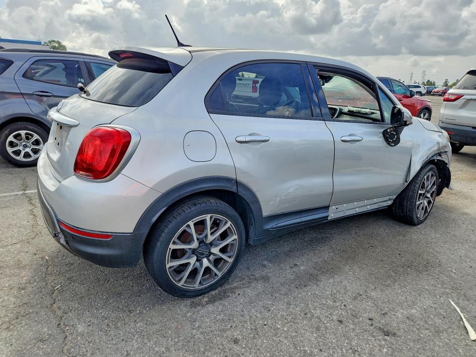 Продаж на аукціоні авто 2016 Fiat 500x, vin: ZFBCFXET8GP385173, номер лоту: 49441866