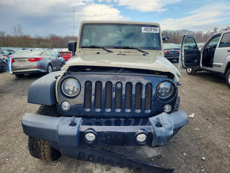 49239166 :رقم المزاد ، 1C4BJWDG8JL817930 vin ، 2018 Jeep Wrangler Unlimited مزاد بيع