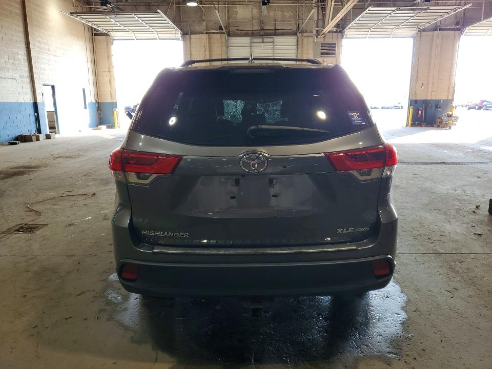 Aukcja sprzedaży 2018 Toyota Highlander, vin: 5TDJZRFH9JS905914, numer aukcji: 50923986