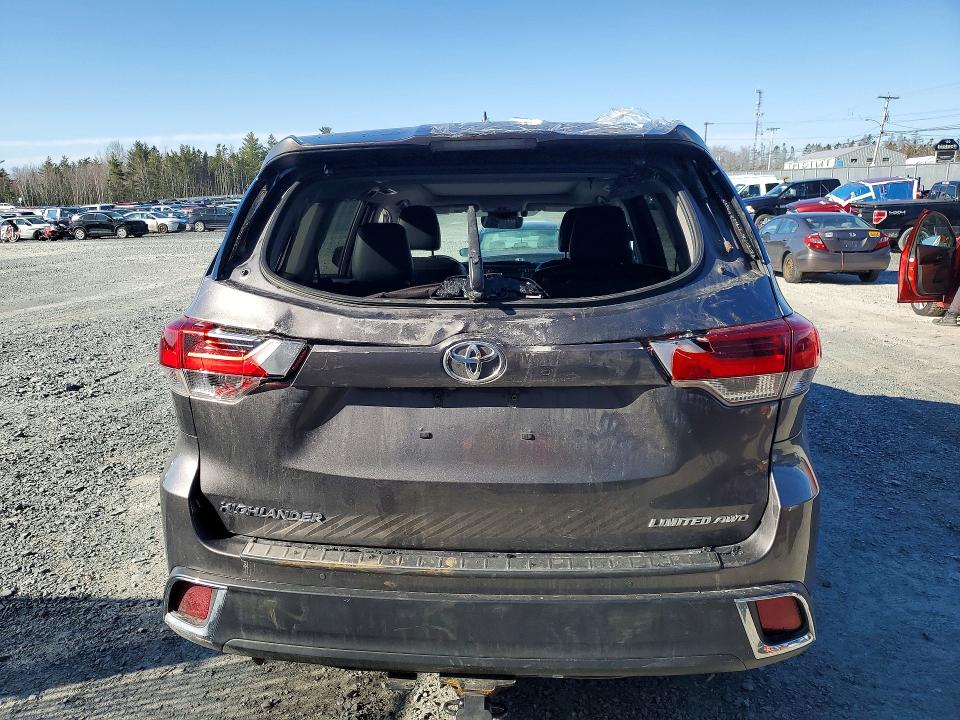 Продаж на аукціоні авто 2018 Toyota Highlander, vin: 5TDDZRFH4JS886864, номер лоту: 51103446