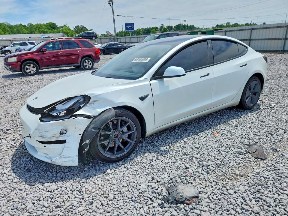 50901036 :رقم المزاد ، 5YJ3E1EB9NF252983 vin ، 2022 Tesla Model 3 مزاد بيع