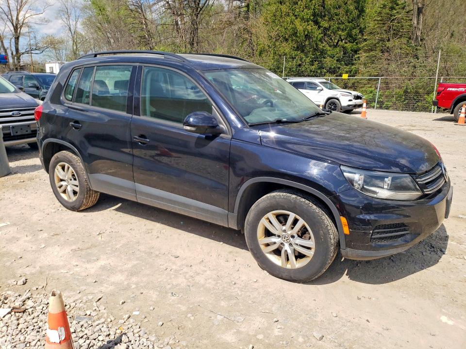 2015 Volkswagen Tiguan მანქანა იყიდება აუქციონზე, vin: WVGBV7AX0FW561900, აუქციონის ნომერი: 51259036