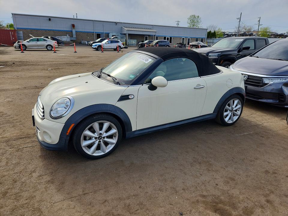 2013 Mini Cooper Roadster მანქანა იყიდება აუქციონზე, vin: WMWSY1C51DT625491, აუქციონის ნომერი: 50393246