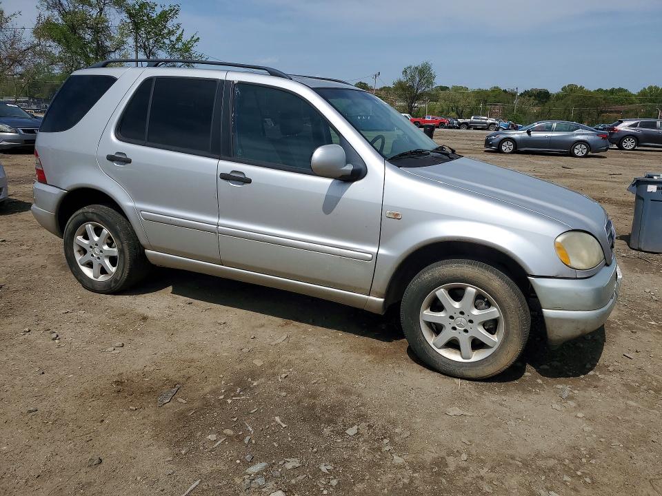 50039296 :رقم المزاد ، 4JGAB72E8YA189188 vin ، 2000 Mercedes-benz Ml430 مزاد بيع