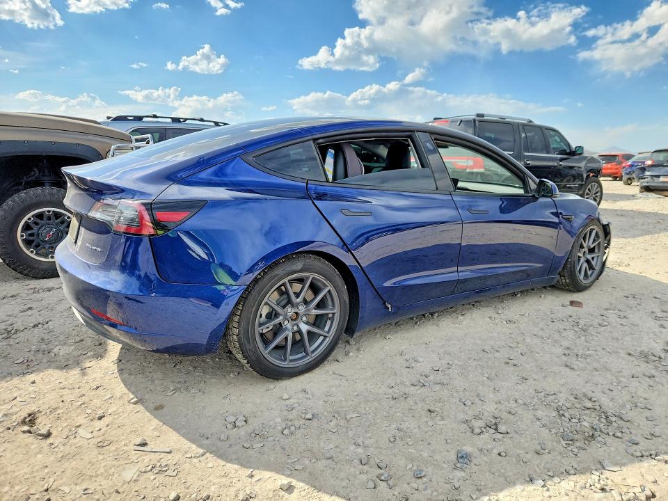 2022 Tesla Model 3 მანქანა იყიდება აუქციონზე, vin: 5YJ3E1EB1NF133048, აუქციონის ნომერი: 49570066