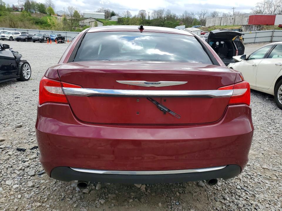 2011 Chrysler 200 მანქანა იყიდება აუქციონზე, vin: 1C3BC2FG1BN602108, აუქციონის ნომერი: 48671656