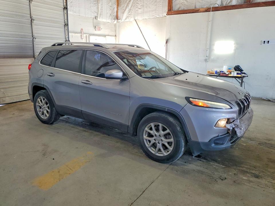 2015 Jeep Cherokee მანქანა იყიდება აუქციონზე, vin: 1C4PJMCS0FW757275, აუქციონის ნომერი: 49364366
