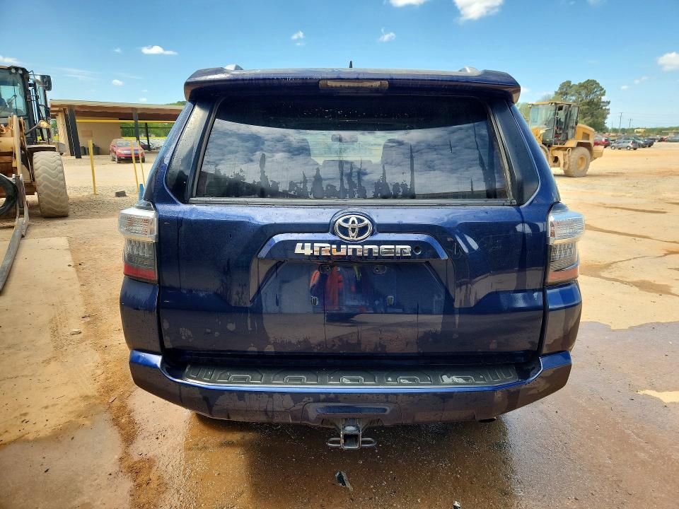 48060176 :رقم المزاد ، JTEZU5JR6J5187251 vin ، 2018 Toyota 4runner مزاد بيع