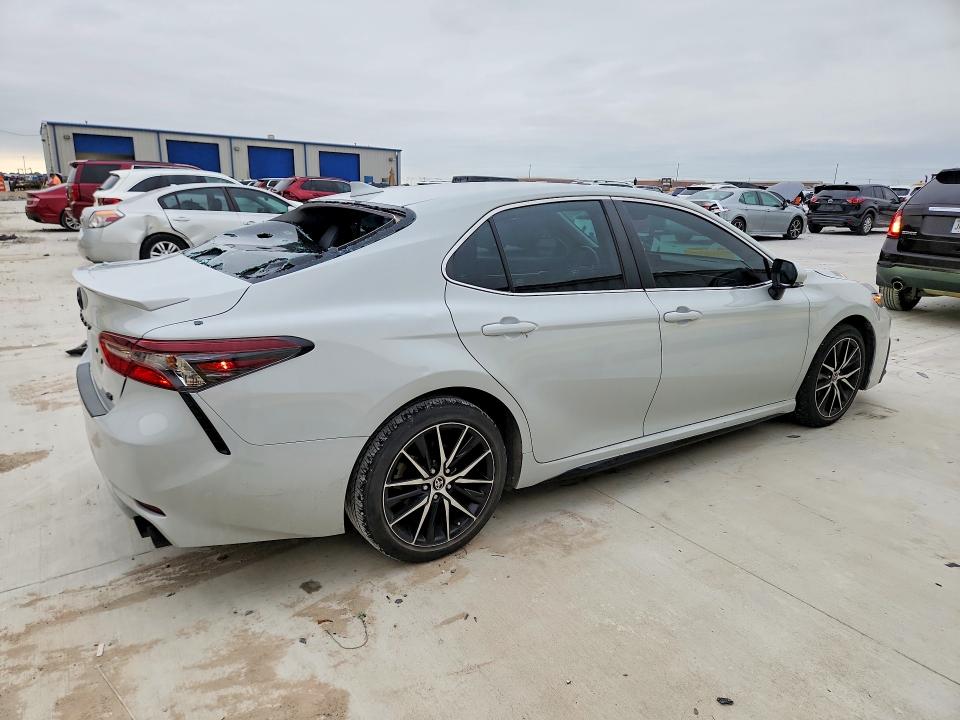Продажа на аукционе авто 2023 Toyota Camry, vin: 4T1T11AK2PU173016, номер лота: 51888186